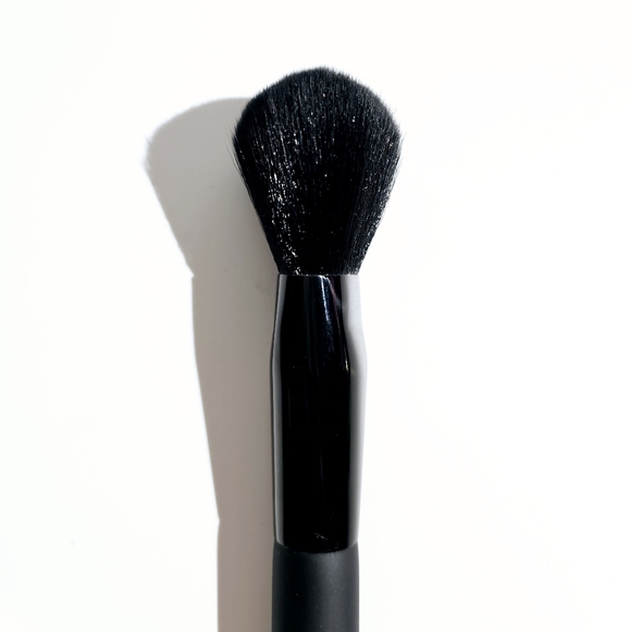 Sara adams cosmetiques Maxi Flat Powder Brush #01 - Picture 4 of 6